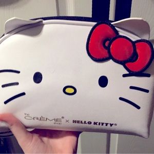 Crème x Hello Kitty Make-Up Bag